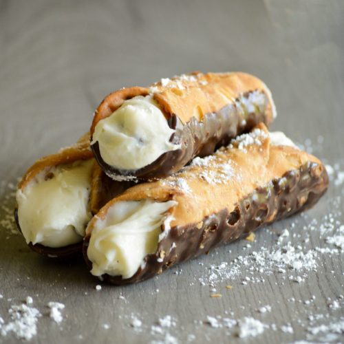 Our Famous Cannoli